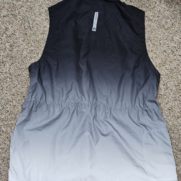 Xersion Spink Ombre Zip Front Vest Size L | Grey and Black - Picture 5 of 7